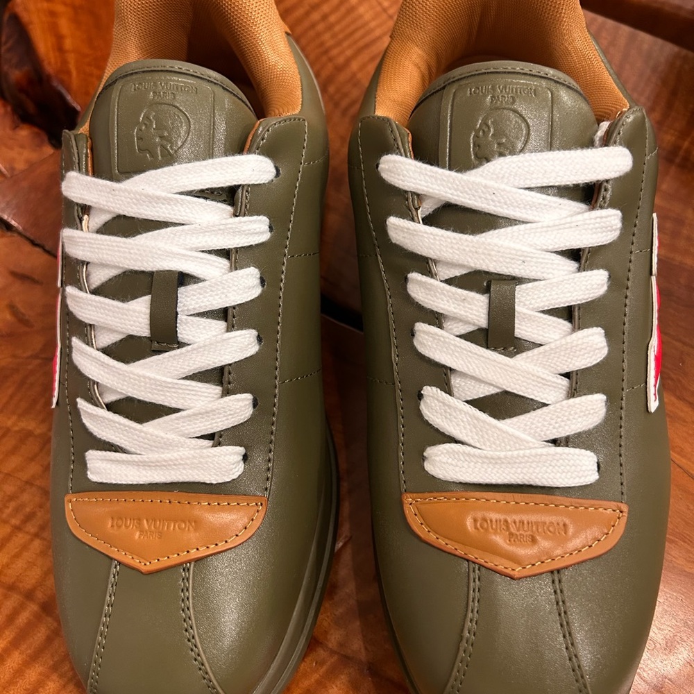 Louis Vuitton Men's Green and Tan Sneakers